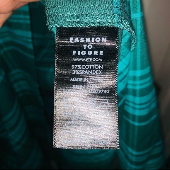 Fashion to Figure Teal Plaid Long Sleeve Dress Size 1 1X - Picture 8 of 8